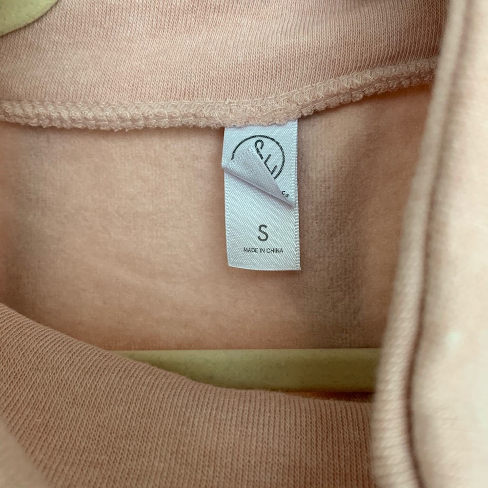 NWOT Alternative rose soft Funnel Neck Pullover s - Picture 6 of 6